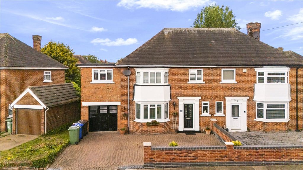 4 bed semi-detached house for saleHighgate, Cleethorpes, N E Lincs DN35