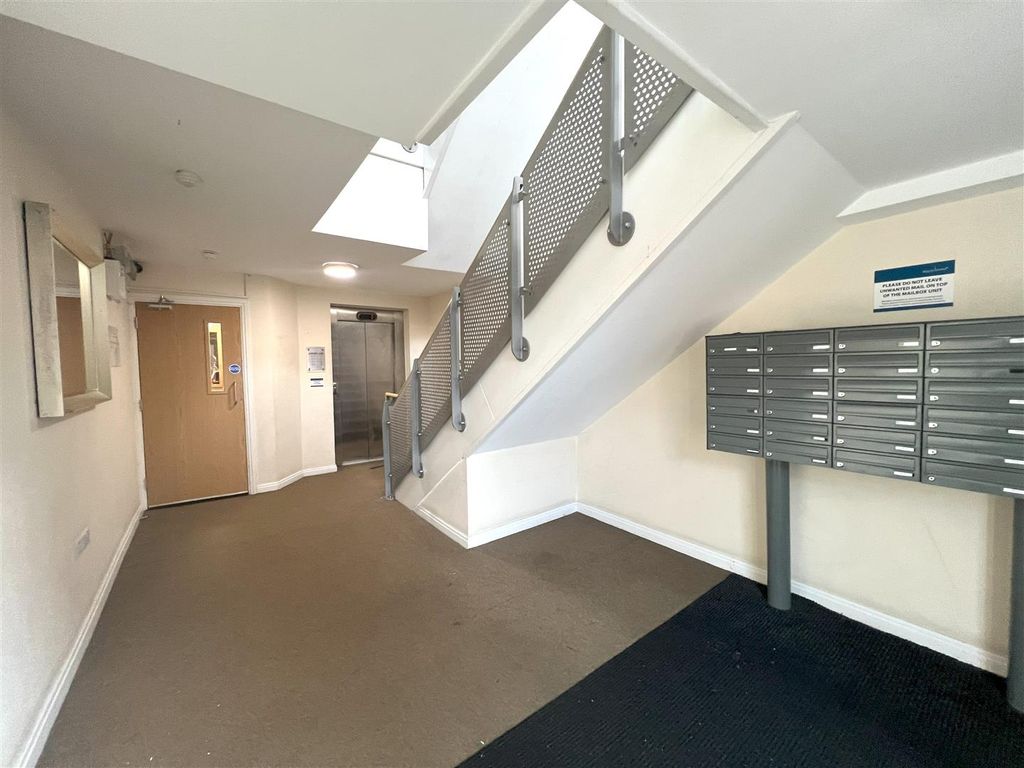 Additional image 13 of 3 bed flat for saleMill Green, Congleton CW12