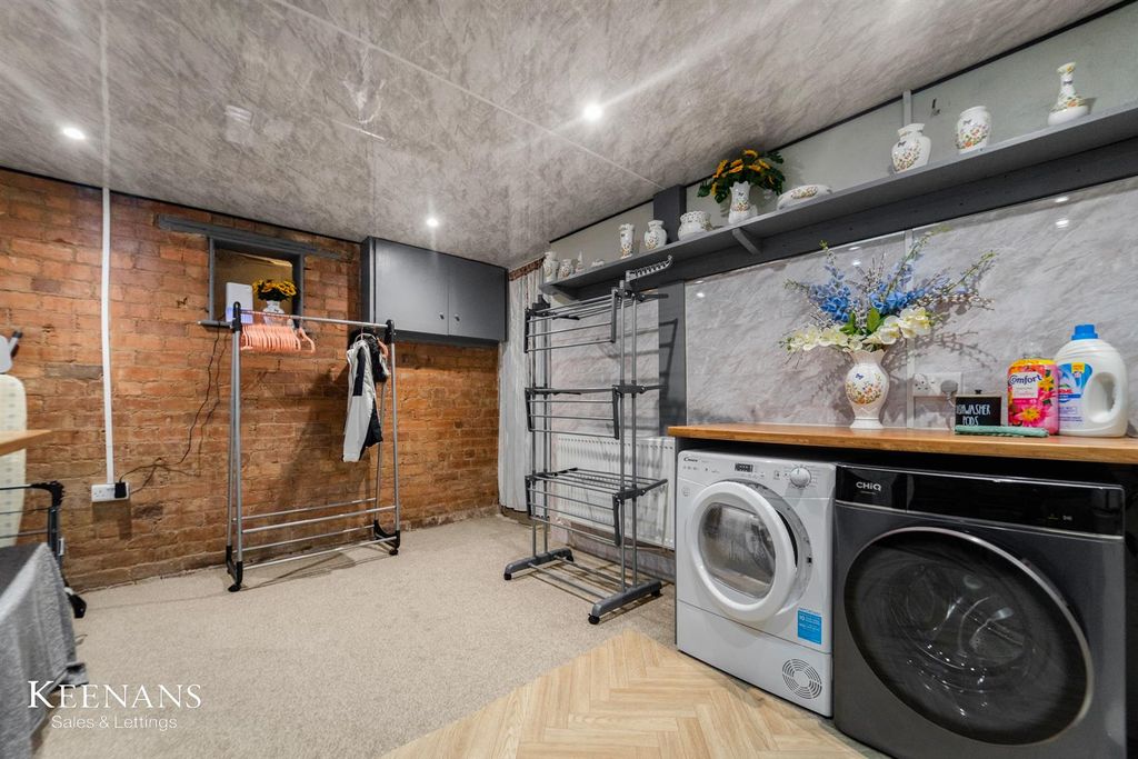 Additional image 10 of 4 bed semi-detached house for saleYork Street, Colne BB8