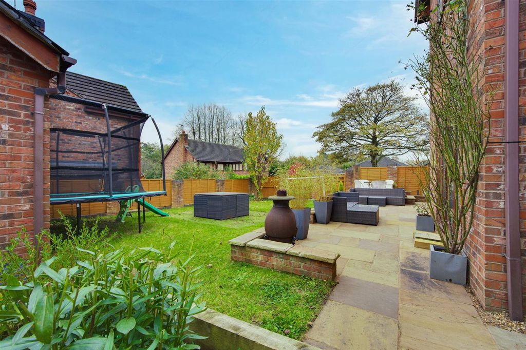 Additional image 27 of 5 bed detached house for saleTudor Way, Congleton CW12
