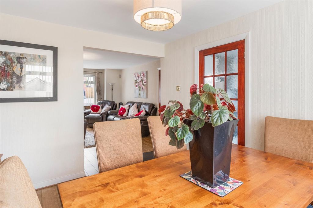 Additional image 9 of 3 bed property for saleHeather Avenue, Clydebank G81