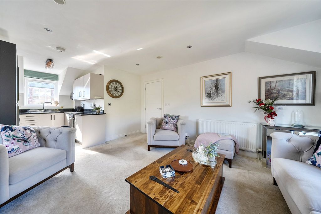 Additional image 10 of 2 bed flat for saleParliament Square, Parliament Street, Crediton, Devon EX17