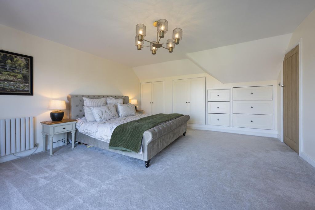 Additional image 27 of 5 bed property for saleCompton Road, Cradley Heath B64