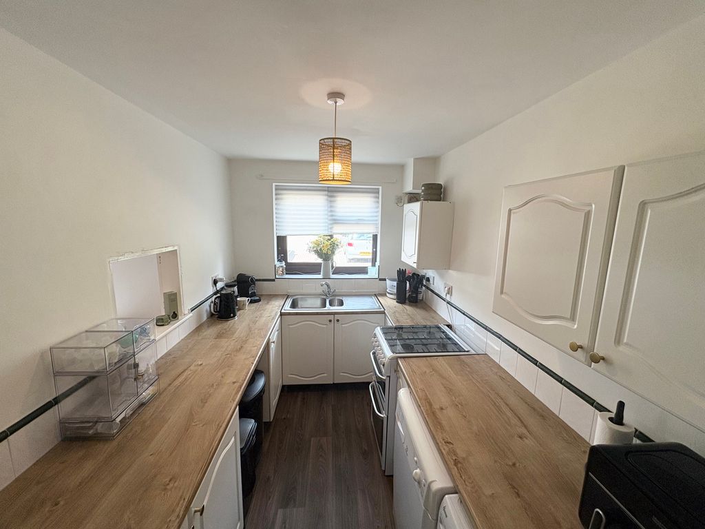 Additional image 13 of 2 bed flat for saleCharnwood Road, Loughborough LE12