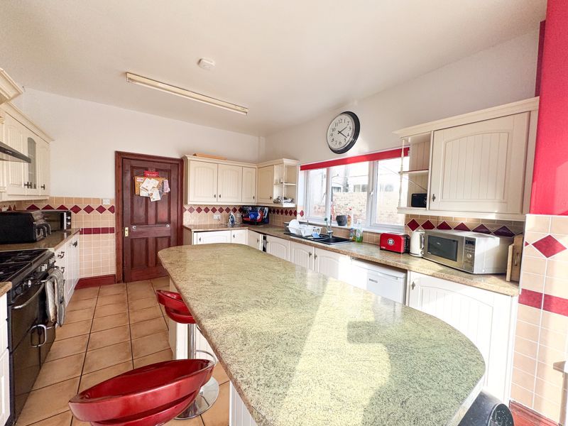 Additional image 15 of 4 bed semi-detached house for saleMill Road, Cleethorpes DN35