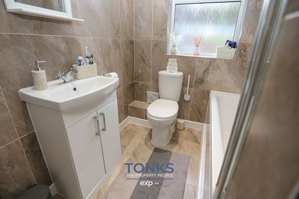 Additional image 16 of 2 bed bungalow for saleStation Road, Cradley Heath B64