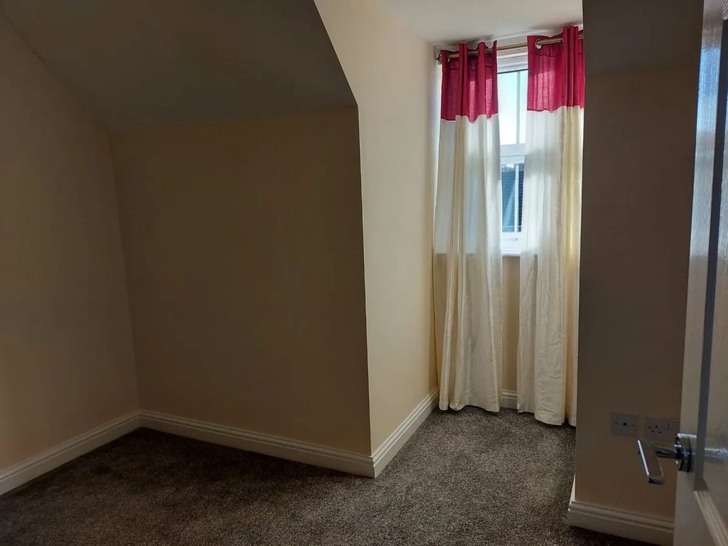 Additional image 13 of 3 bed terraced house for saleCosens Drive, Cradley Heath B64