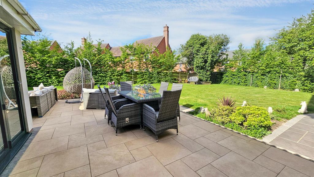 Additional image 28 of 4 bed detached house for saleJacks Walk, Hugglescote, Coalville LE67