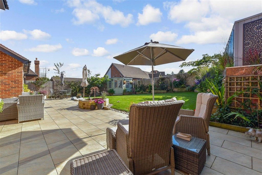 4 bed detached house for saleOrchid Way, Crawley, West Sussex RH11