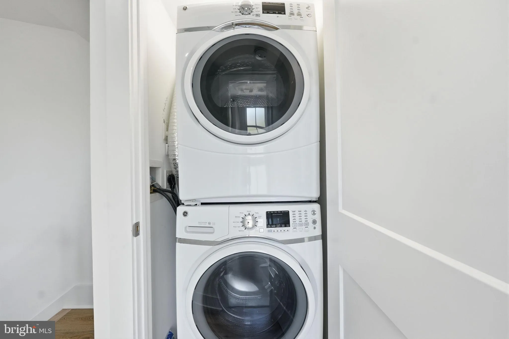 Additional image 62 of 401 11th Street SE, Washington, DC 20003