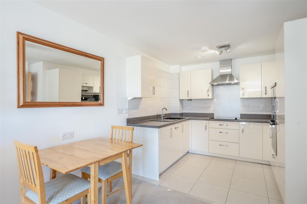 Additional image 4 of 2 bed flat for saleLancer House, Butt Road, Colchester CO2