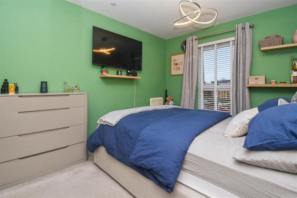 Additional image 10 of 2 bed flat for saleNn18, Bembridge House, Station Road, Corby NN17