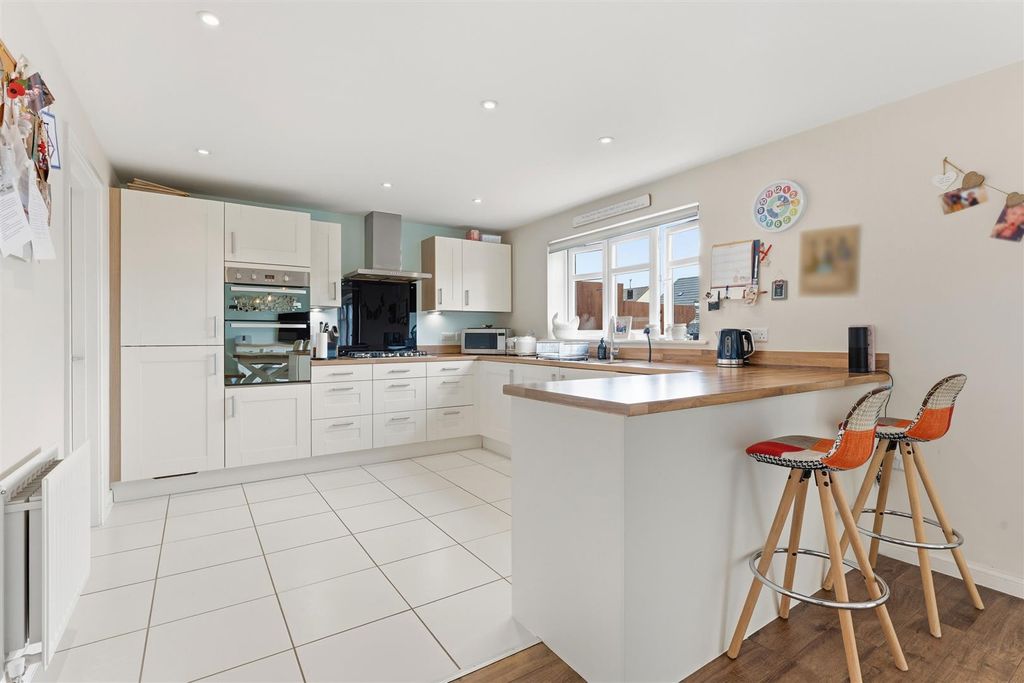 Additional image 11 of 5 bed detached house for saleCambrian Lane, Little Stanion NN18