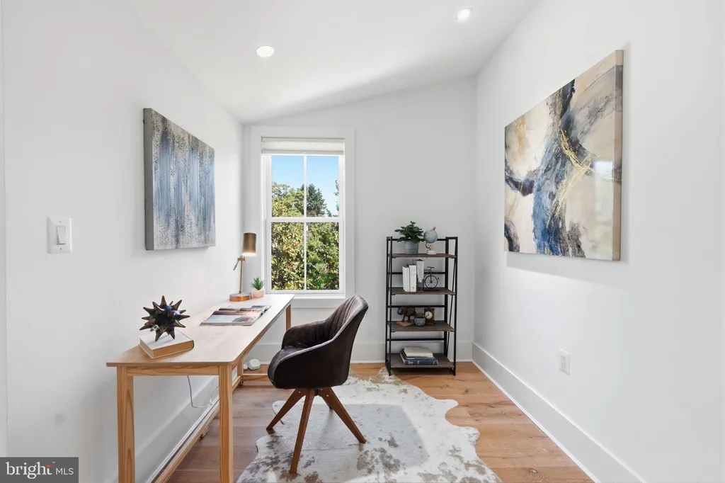 Additional image 17 of 401 11th Street SE, Washington, DC 20003