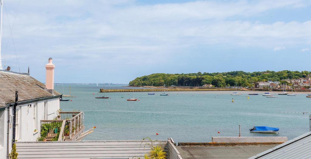 Additional image 23 of 5 bed terraced house for saleCowes, Isle Of Wight PO31
