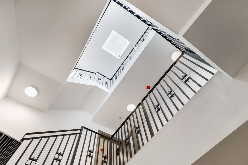 Additional image 7 of 3 bed flat for saleGreen Lane, Cobham, Surrey KT11