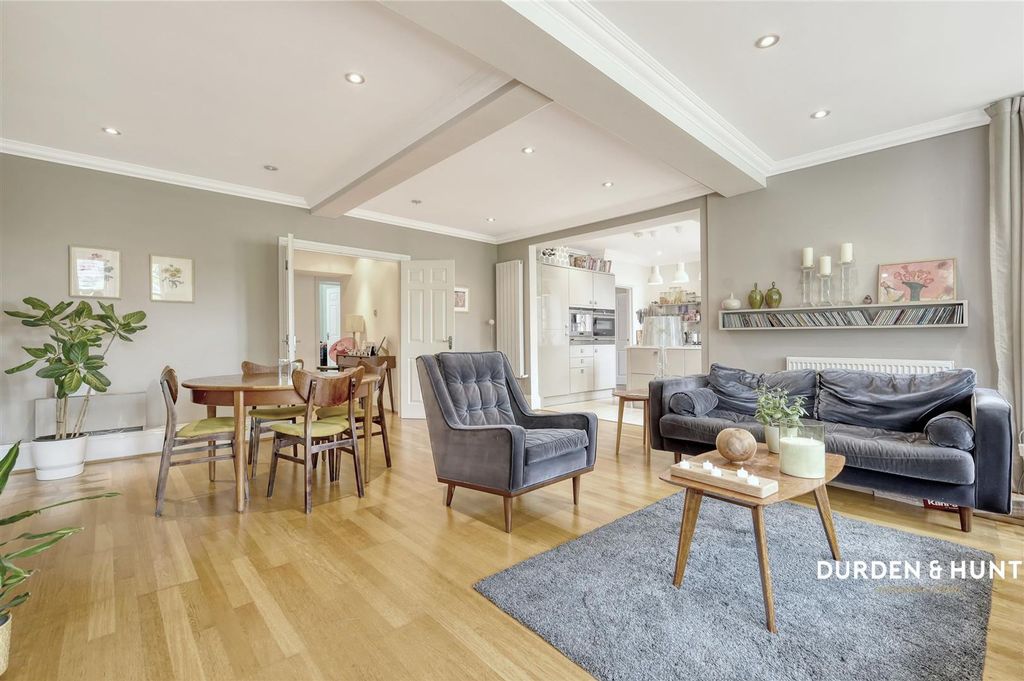 Additional image 3 of 4 bed flat for saleEast Hill, Colchester CO1