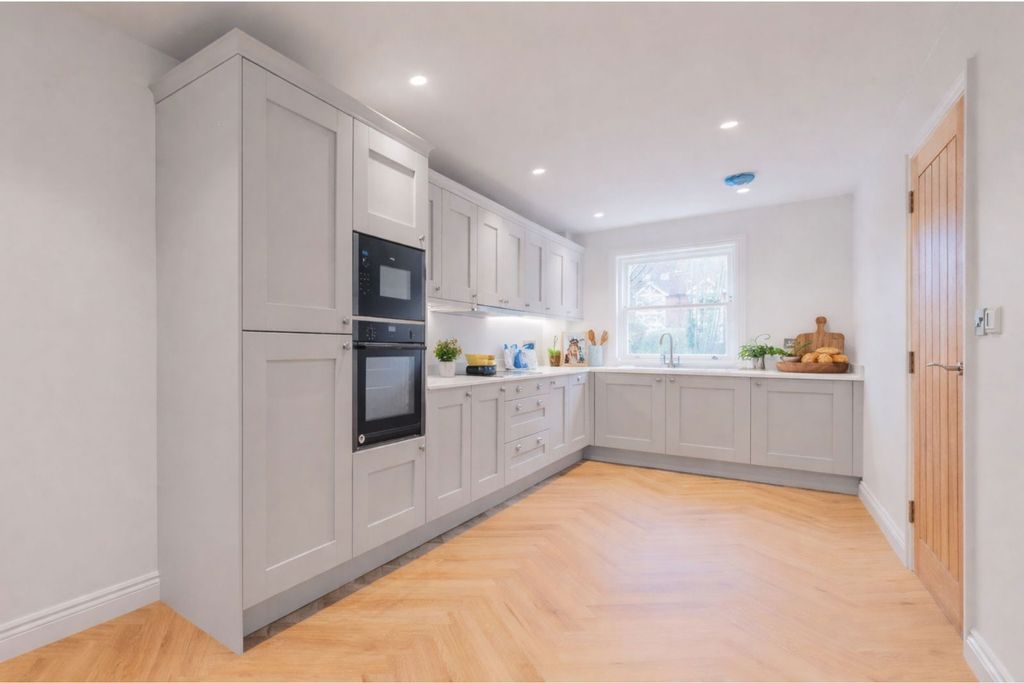 Additional image 5 of 4 bed semi-detached house for saleSycamore House, Waterloo Road, Cranbrook TN17