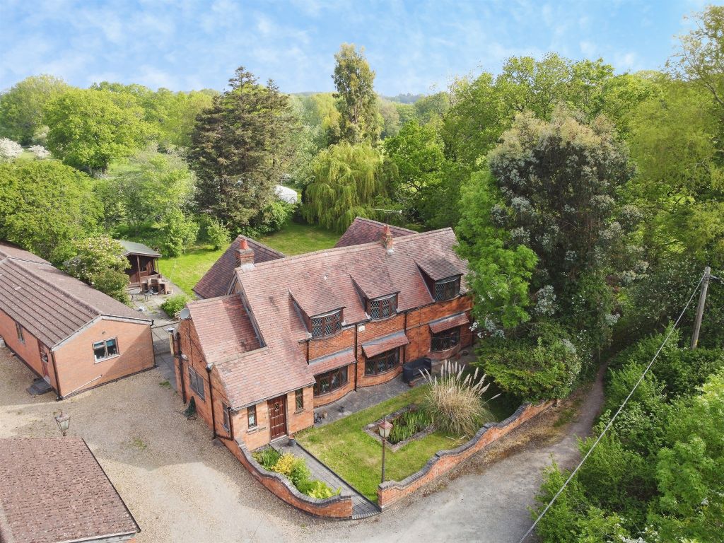 4 bed detached house for saleTed Pitts Lane, Allesley CV5