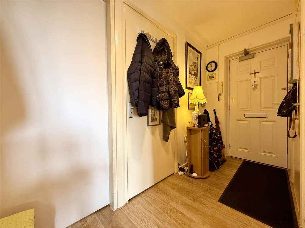 Additional image 8 of 2 bed flat for saleNook Close, Shepshed, Loughborough LE12