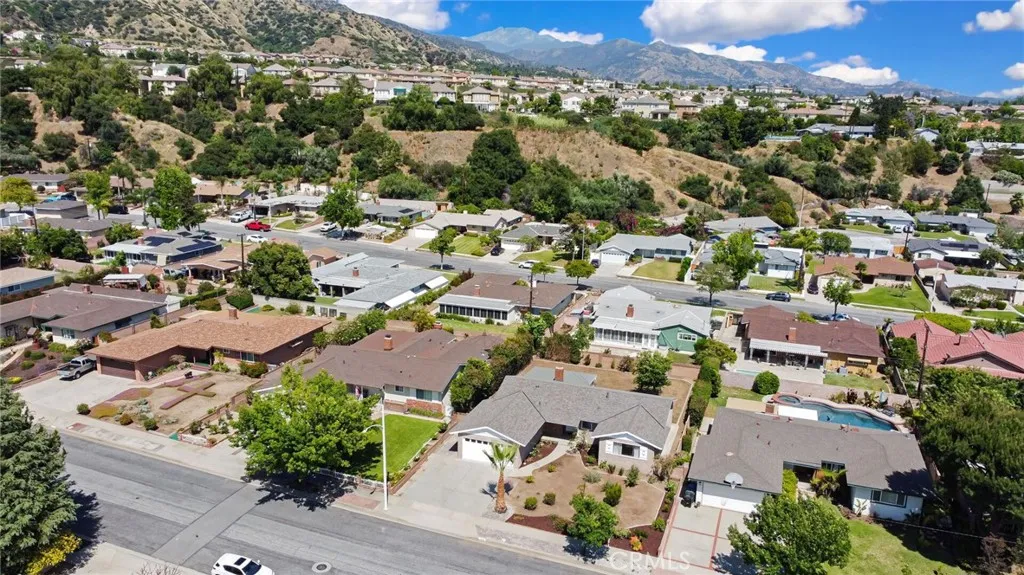 1146 N Soldano Drive, Azusa, CA 91702
