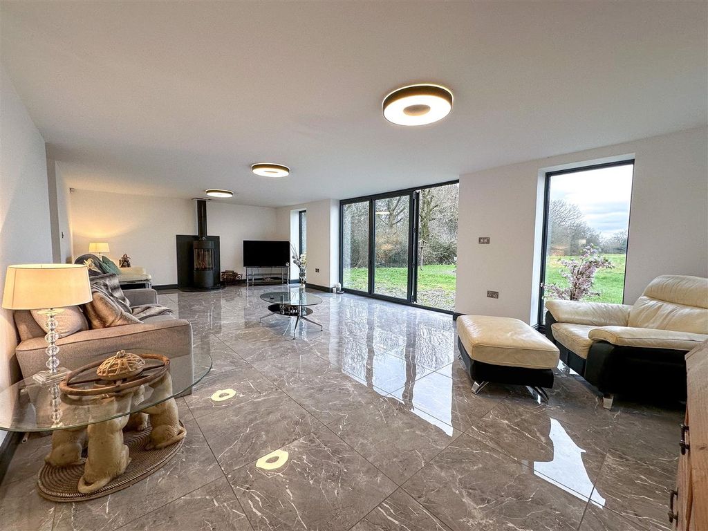 Additional image 5 of 3 bed detached house for saleLamberts Lane, Congleton CW12