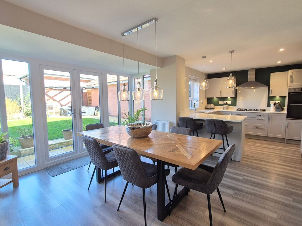 Additional image 2 of 4 bed detached house for salePercival Way, Hugglescote LE67