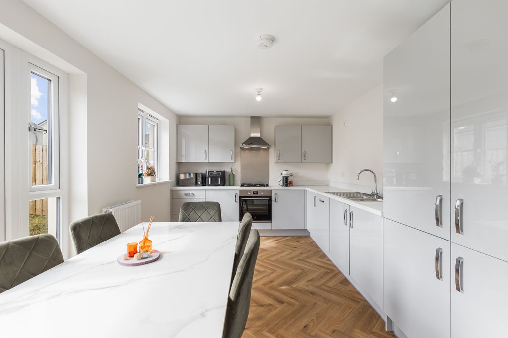 Additional image 4 of 4 bed detached house for saleLambourne Crescent, Coatbridge ML5