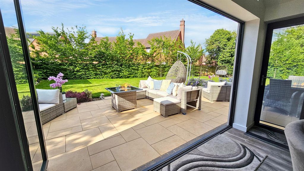 Additional image 6 of 4 bed detached house for saleJacks Walk, Hugglescote, Coalville LE67