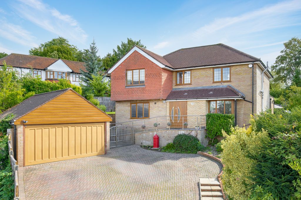 5 bed detached house for saleCoulsdon, Surrey CR5