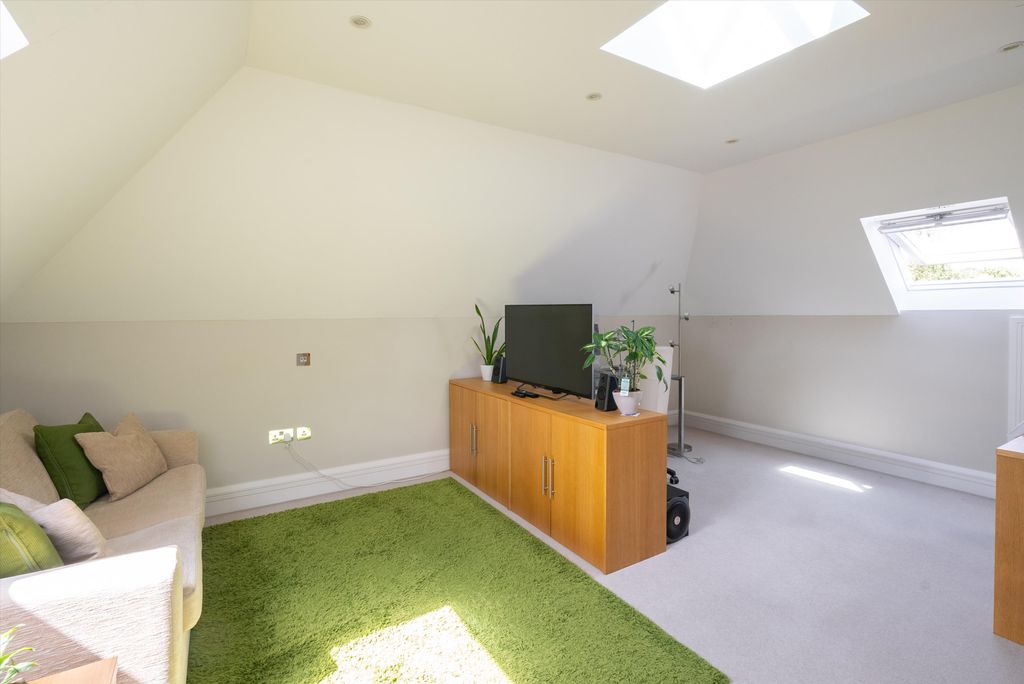Additional image 19 of 5 bed detached house for saleHeath Ridge Green, Cobham, Surrey KT11