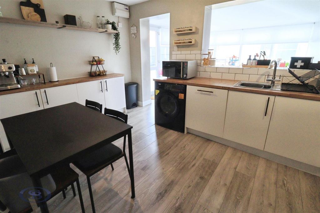 Additional image 9 of 3 bed semi-detached house for saleSandhurst Avenue, Wistaston, Crewe CW2