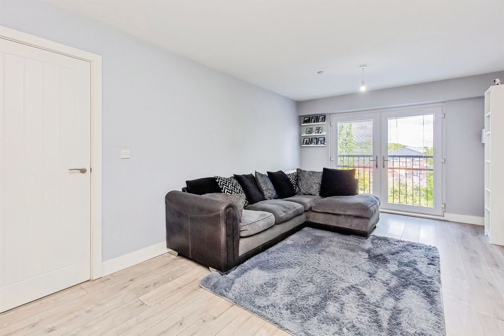 1 bed flat for saleStation Road, Corby NN17 photo 5