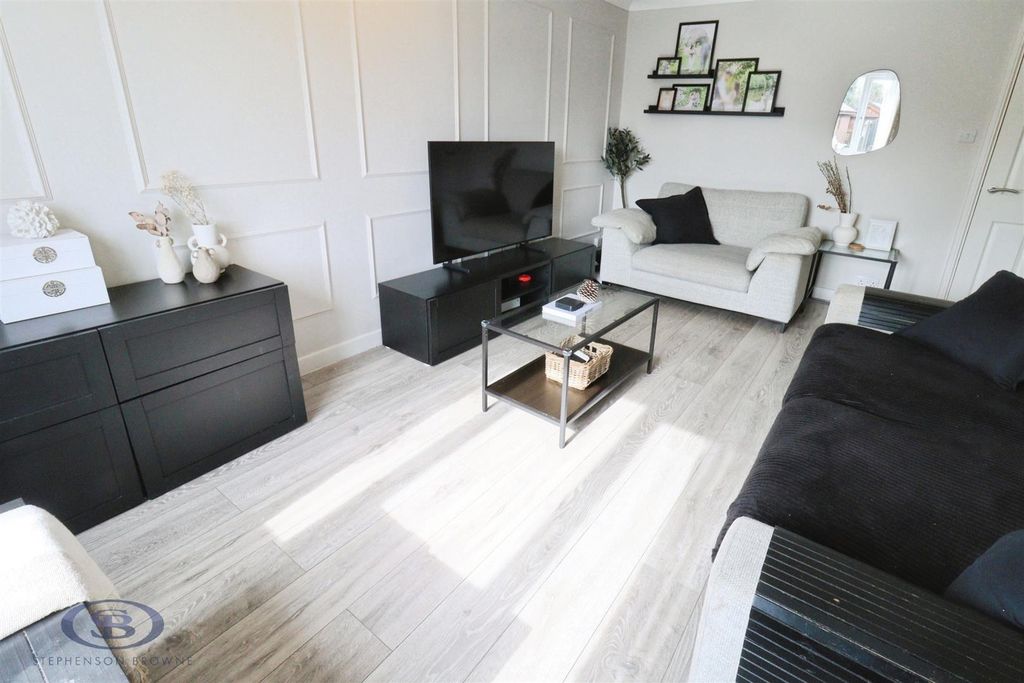 Additional image 6 of 3 bed semi-detached house for saleSandhurst Avenue, Wistaston, Crewe CW2