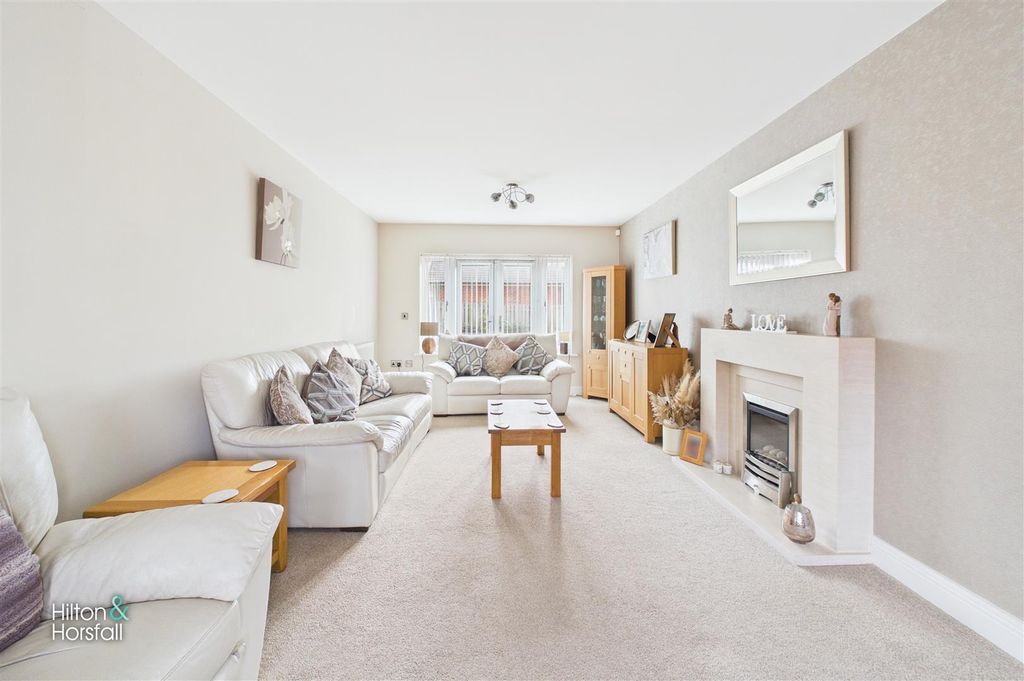 Additional image 3 of 4 bed detached house for saleGrenfell Gardens, Colne BB8