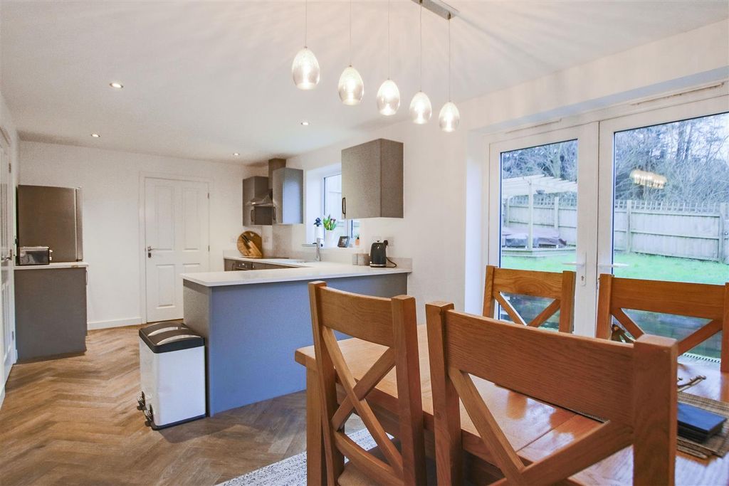 Additional image 2 of 5 bed detached house for saleLanky Gardens, Colne BB8
