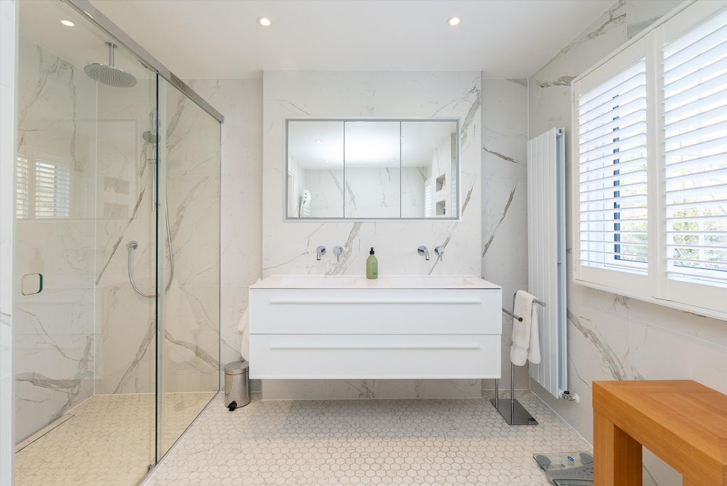 Additional image 10 of 4 bed detached house for saleHeathfield, Cobham, Surrey KT11