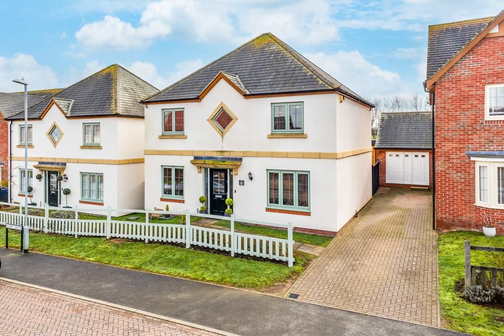 5 bed detached house for saleHobby Drive, Priors Hall NN17