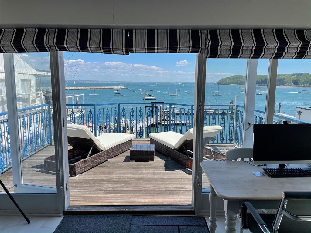 Additional image 3 of 4 bed town house for saleOld Town, Cowes, Isle Of Wight PO31