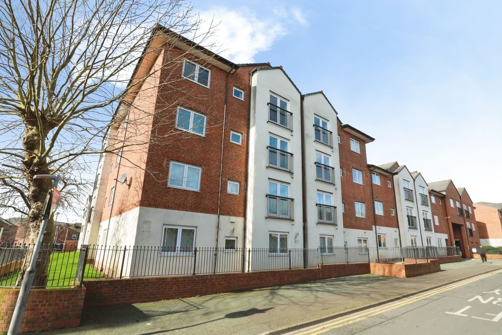 2 bed flat for saleDelamere Court, St. Marys Street, Crewe, Cheshire CW1