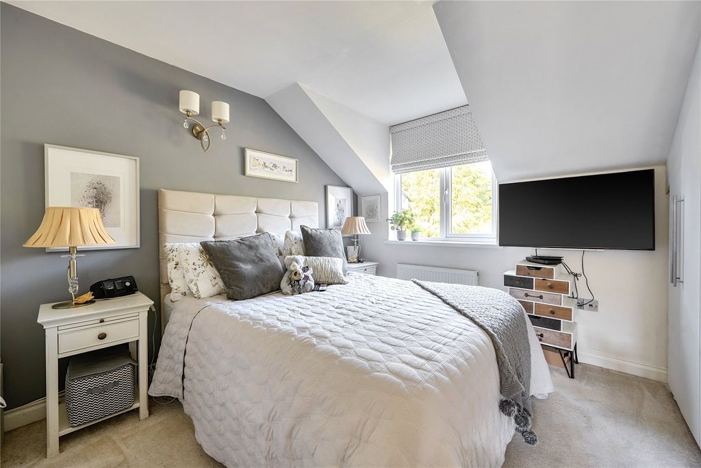 Additional image 5 of 2 bed flat for saleParliament Square, Parliament Street, Crediton, Devon EX17