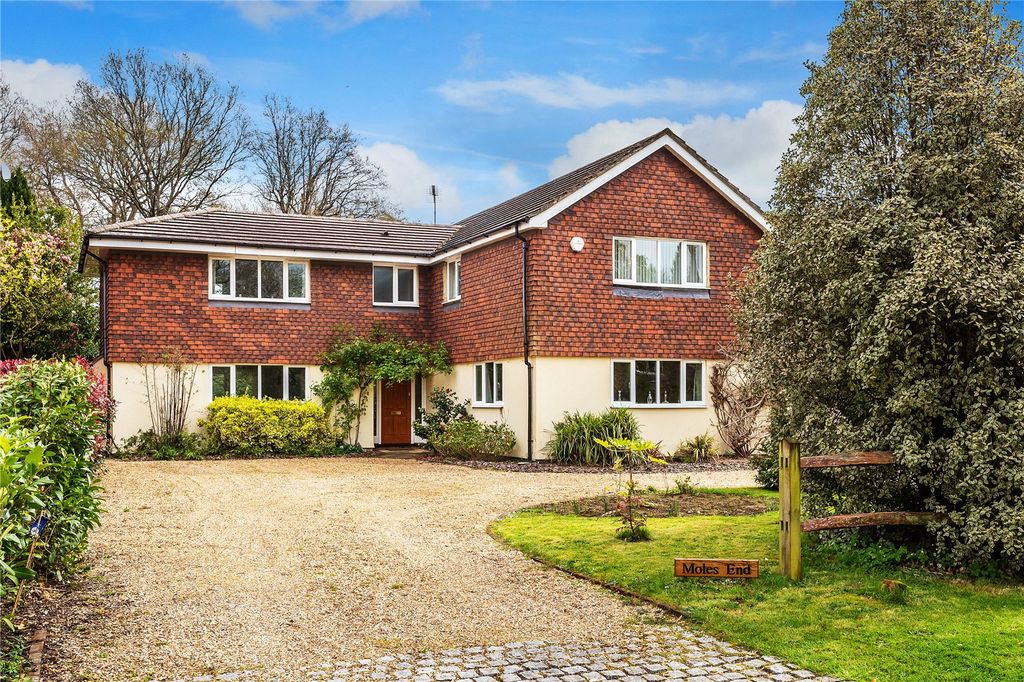 Additional image 2 of 4 bed detached house for saleWoodland Avenue, Cranleigh, Surrey GU6