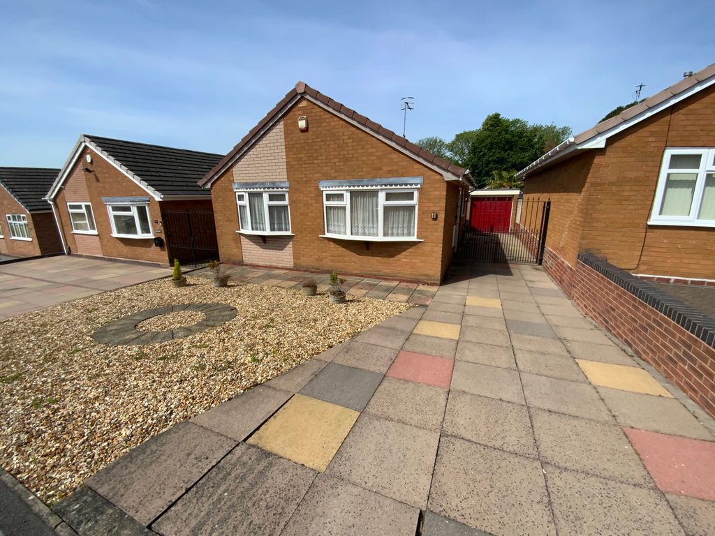 2 bed bungalow for saleHadendale, Cradley Heath B64