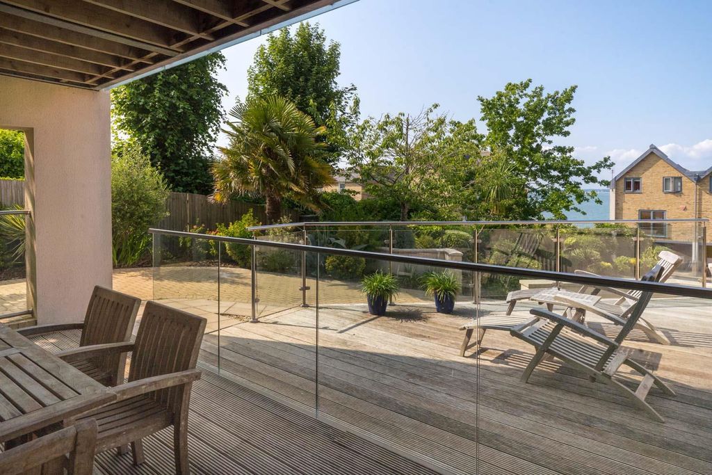Additional image 19 of 4 bed semi-detached house for saleCowes, Isle Of Wight PO31