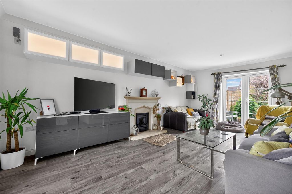 Additional image 3 of 4 bed detached house for salePark Lane, Corsham SN13