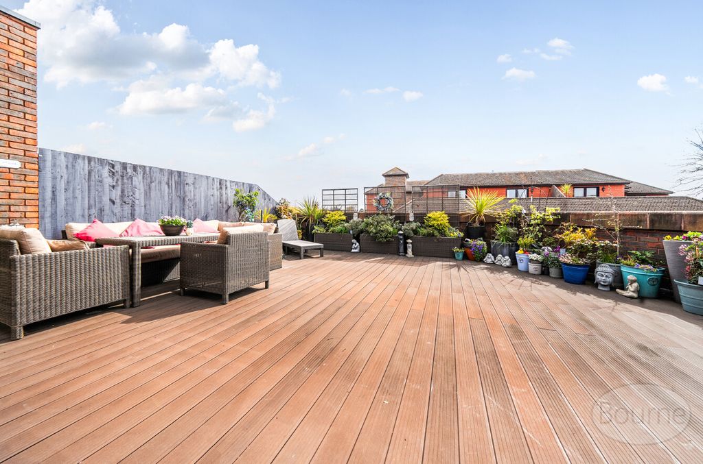 Additional image 9 of 2 bed flat for saleFreelands Road, Cobham, Surrey KT11