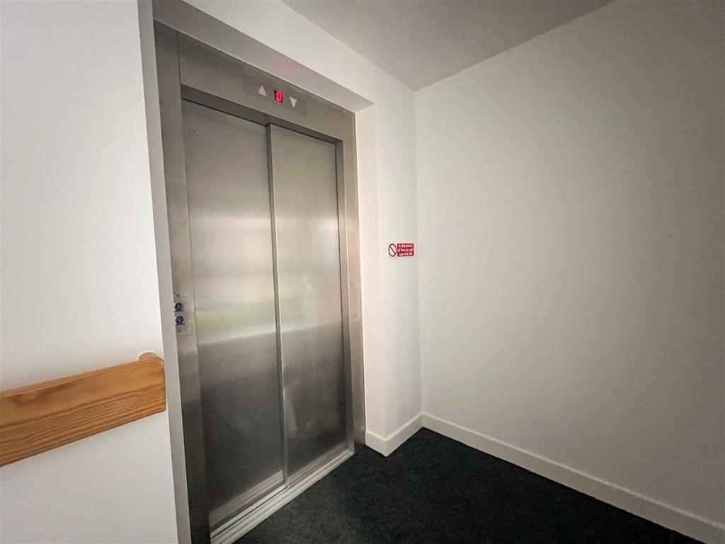 Additional image 8 of Studio for saleRope Walk, Congleton CW12