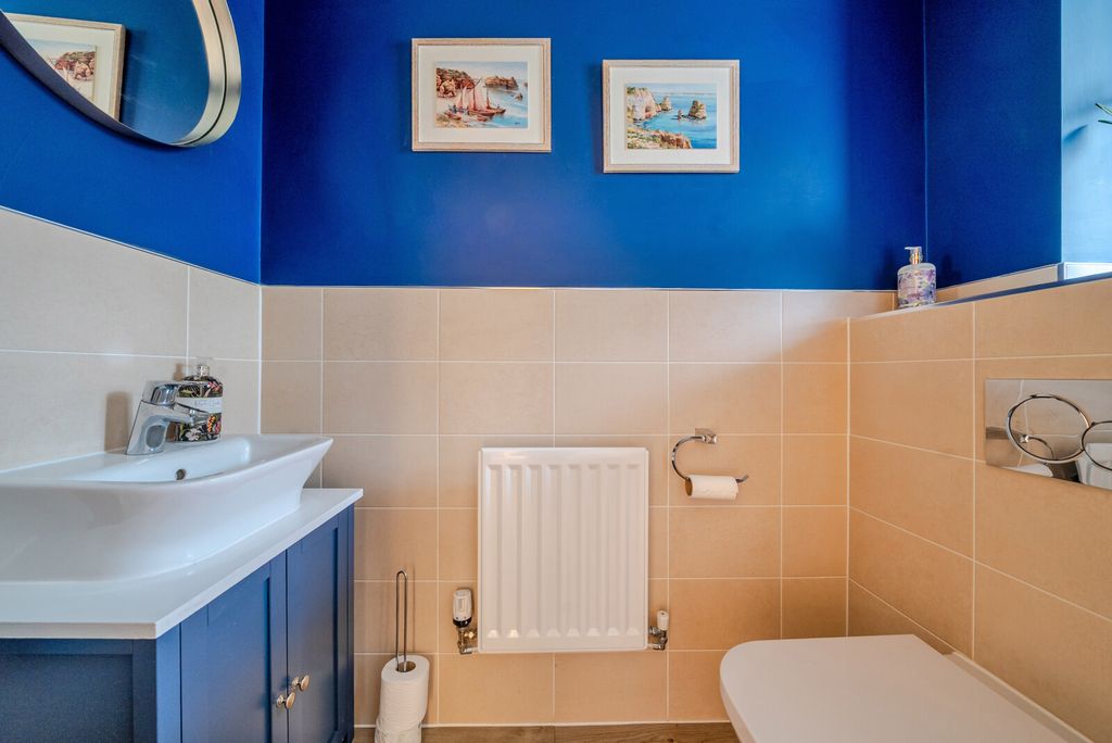 Additional image 19 of 4 bed detached house for saleLonghurst Avenue, Cranleigh GU6