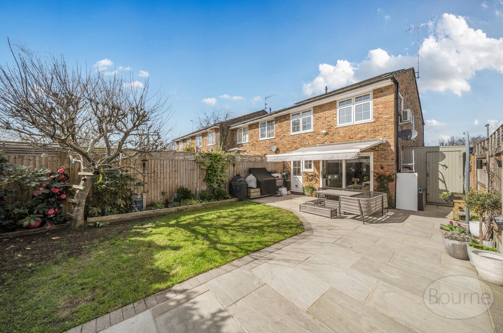 Additional image 4 of 4 bed semi-detached house for saleMossfield, Cobham, Surrey KT11