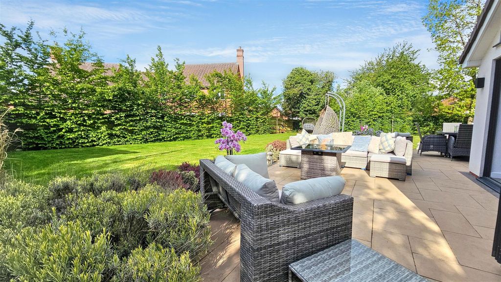 Additional image 29 of 4 bed detached house for saleJacks Walk, Hugglescote, Coalville LE67